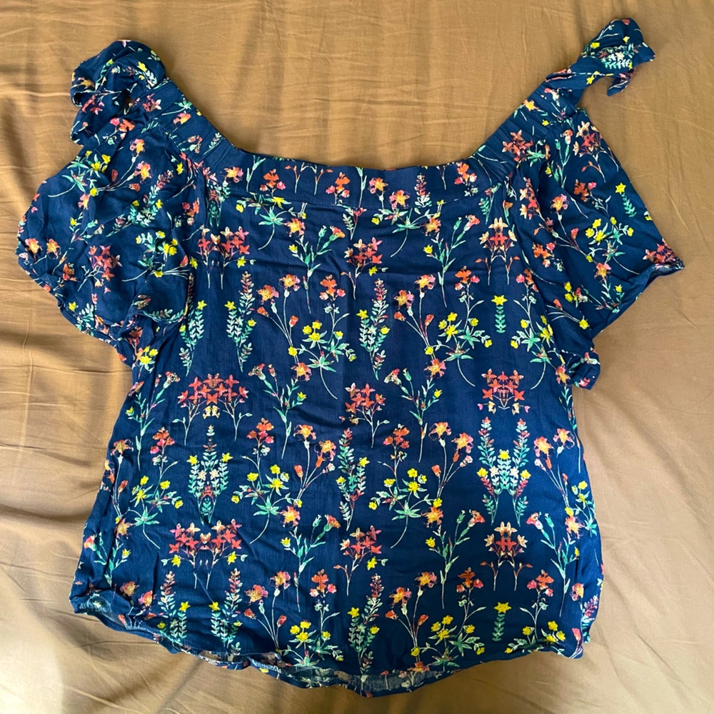Your story floral off the shoulder top size M